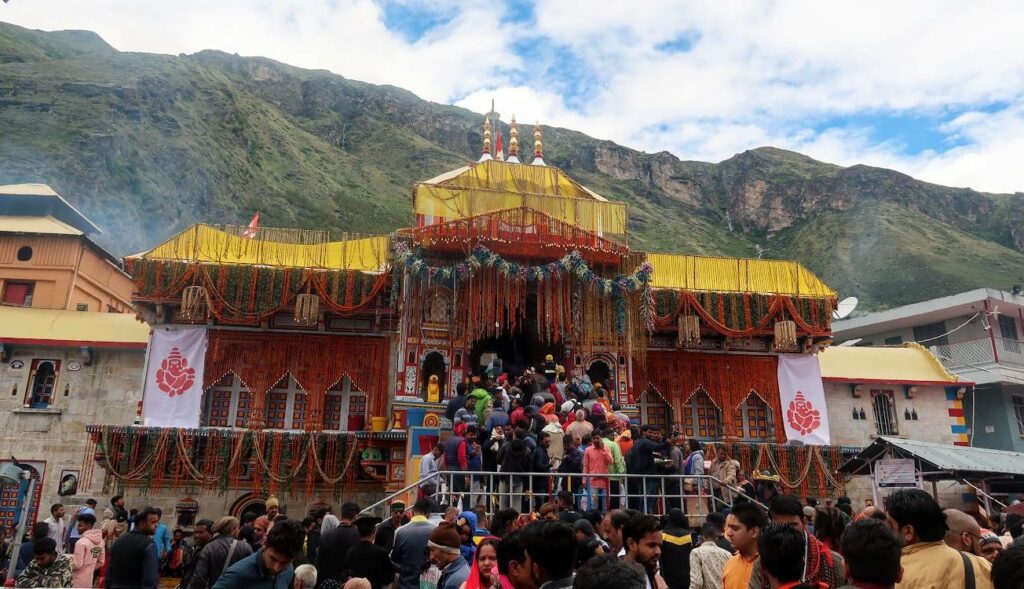 Badrinath Dham Dilli views Nishant Views Photos