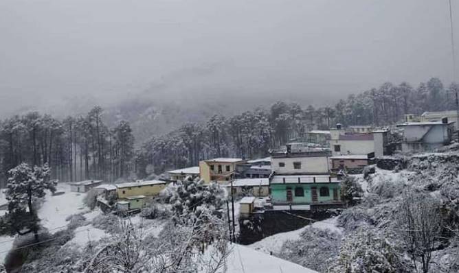 chakrata snowfall in winters